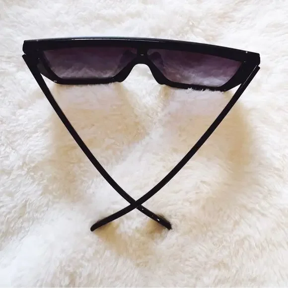 Greta Black Oversized Statement Sunglasses - Picture 11 of 11